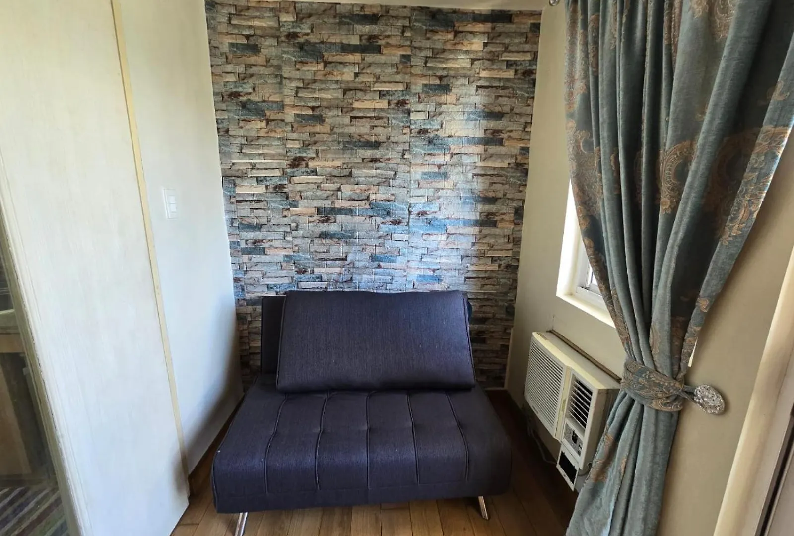 Cozy Apartment Near Greenbelt Makati City Manila Philippines