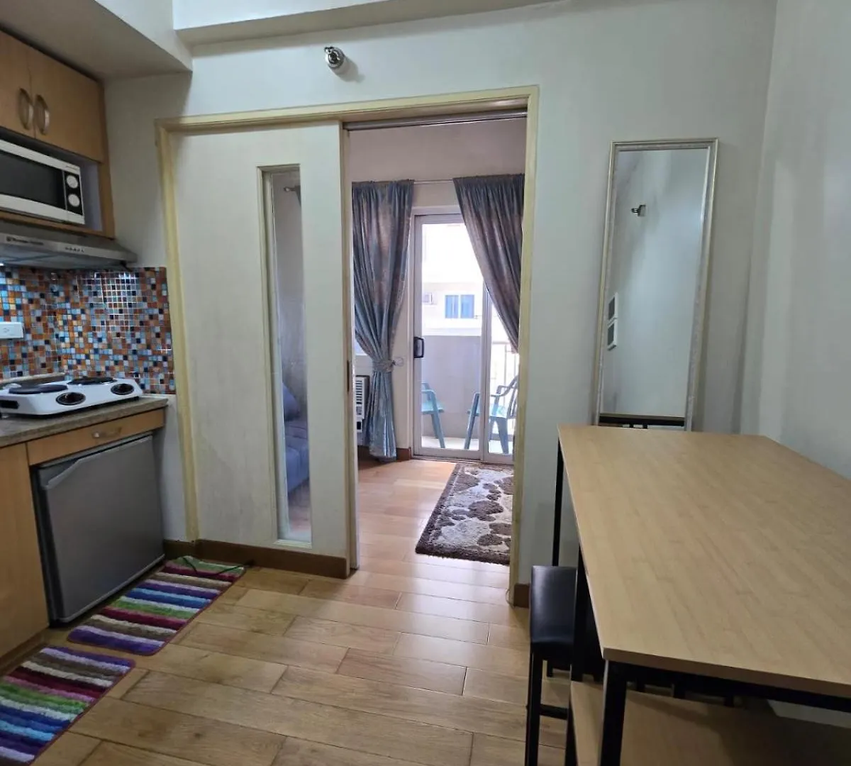 Cozy Apartment Near Greenbelt Makati City Manila